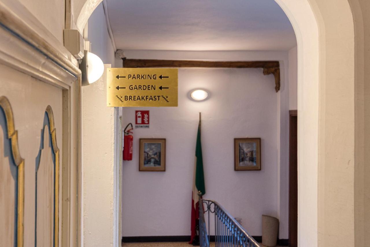 Palazzo Rivola Bed & Breakfast Bergamo Exterior photo